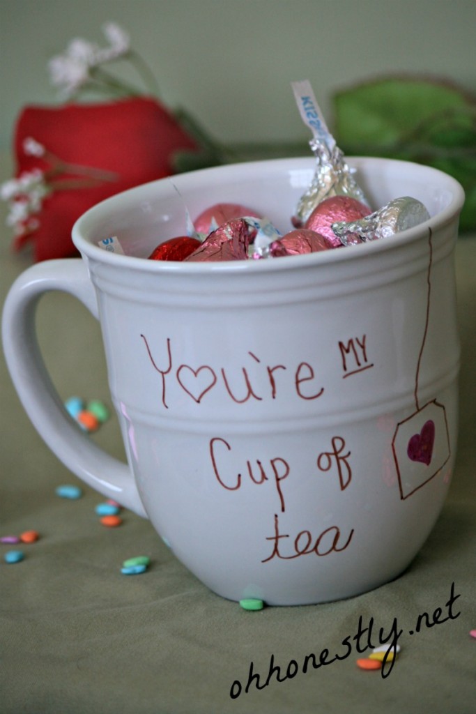 DIY Sharpie Mugs Valentine's Day